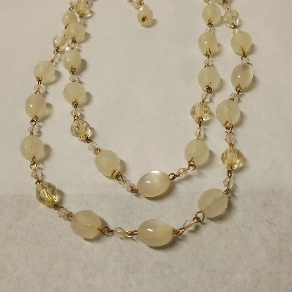 Robert Rose Necklace 2 Strand Cream Beaded Lucite Gold Tone Metal - Picture 2 of 5